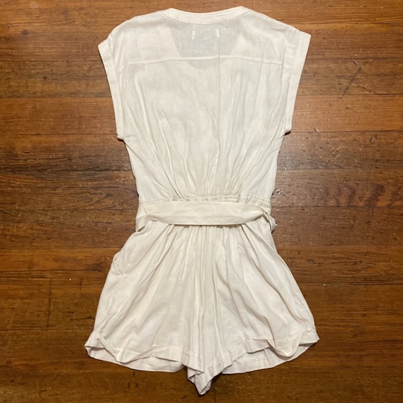 Urban Outfitters Romper #289N - Picture 3 of 3